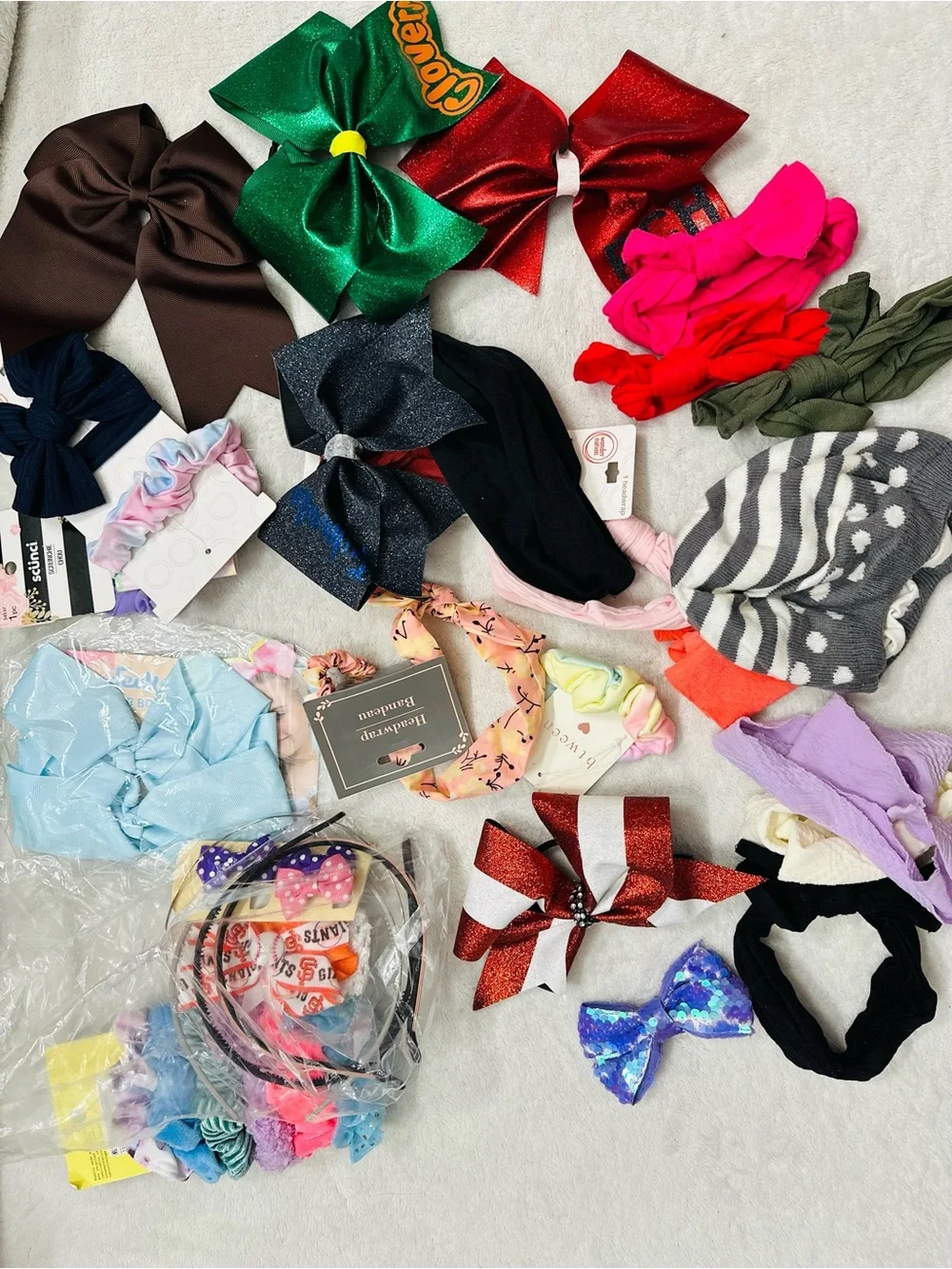 Lot of Cute Girl’s Baby Toddler Headbands & Bows Multi-Color Variety